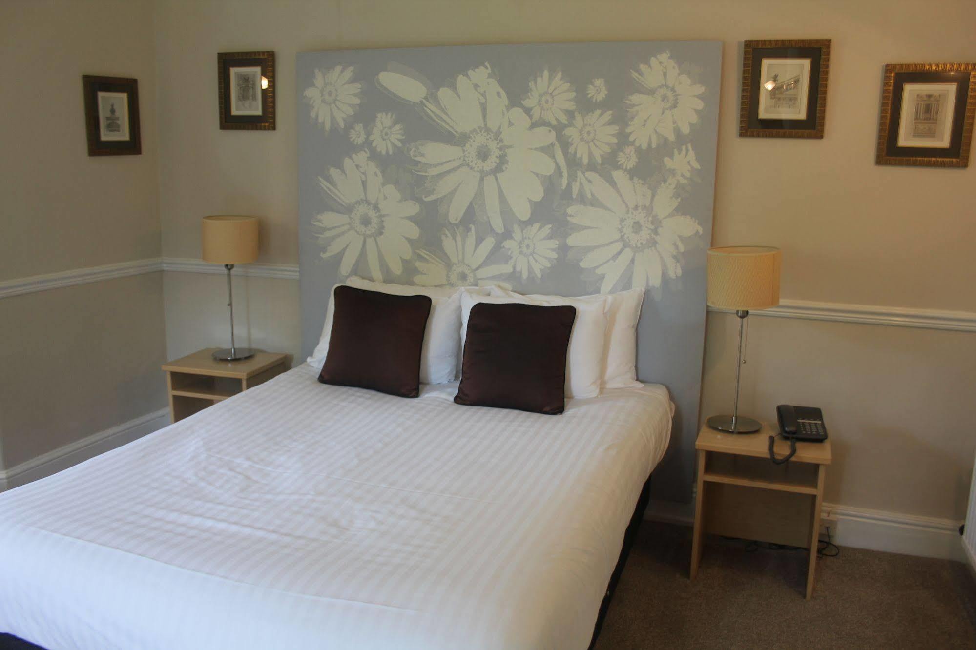Nant Ddu Lodge Hotel&Spa Merthyr Tydfil Extérieur photo